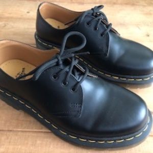 Dr. Martens 1460 Oxford Shoes